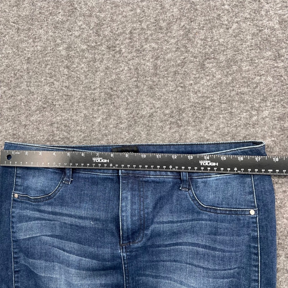 Celebrity Pink Paradox Denim Mini Skirt Blue Medium Wash Raw Hem Womens 13/31 - Picture 5 of 8